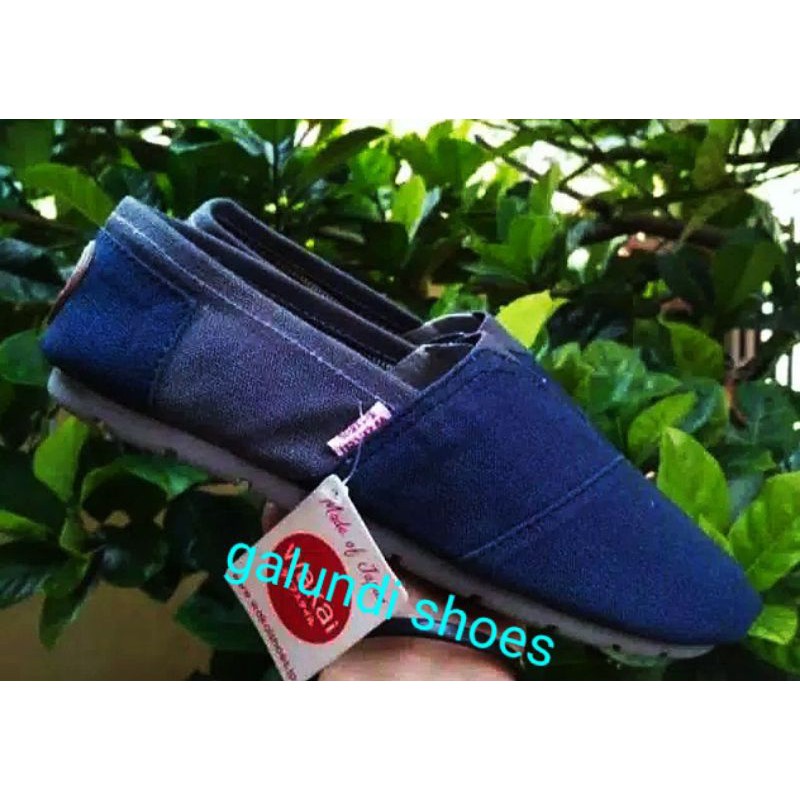 COD-SEPATU SLIP ON/SEPATU WAKAY PRIA DAN WANITA Size 36/40 &amp; 39/43