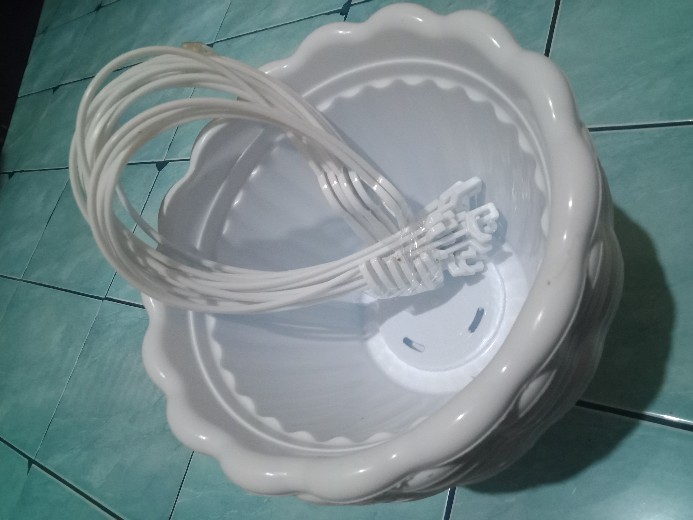 Pot Tanaman / Bunga Gantung 25 Renda Putih