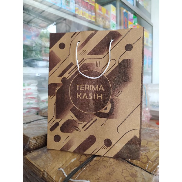 

Tas Kertas/Goodie Bag/Paper Bag Batik Tanggung/ Tas Snack Batik/ Tas Hajatan