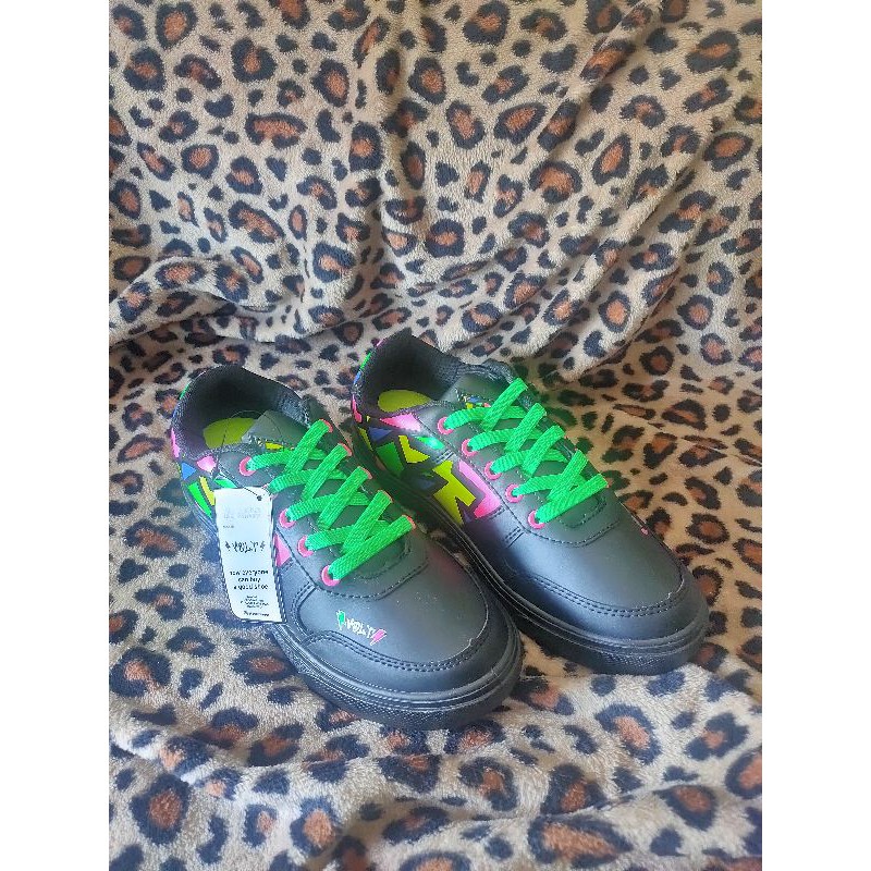 Aerostreet Volt Series Black