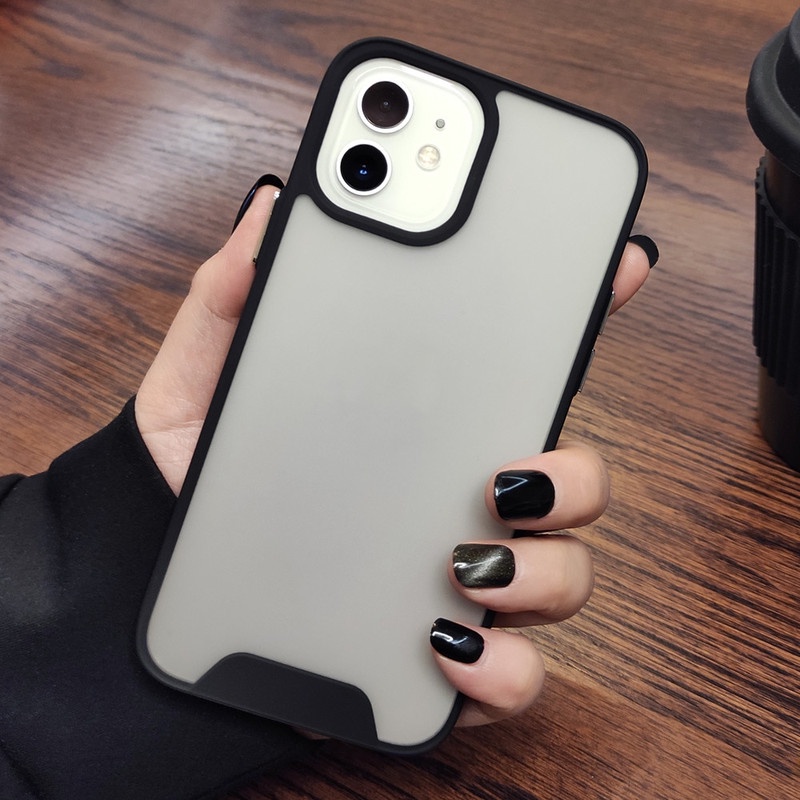 Casing IPhone 11 12 13 Pro X XR XS Max 6 6s 7 8 Plus SE2020 Warna Hitam Translucent