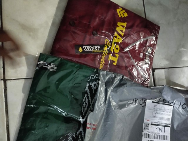 Couplehemblouse/couplebatik/batikcouplemurah/batikcoupletunik/sarimbitan