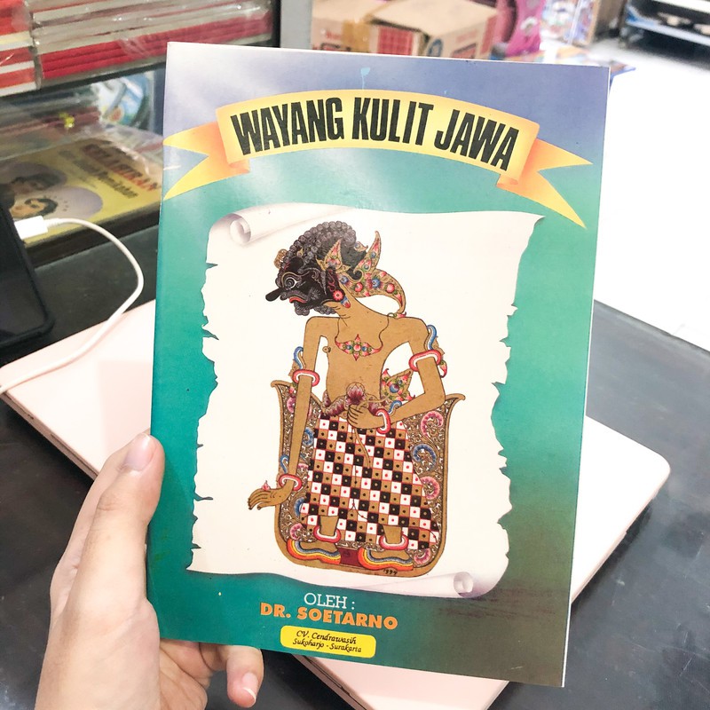 Buku Wayang Kulit Jawa
