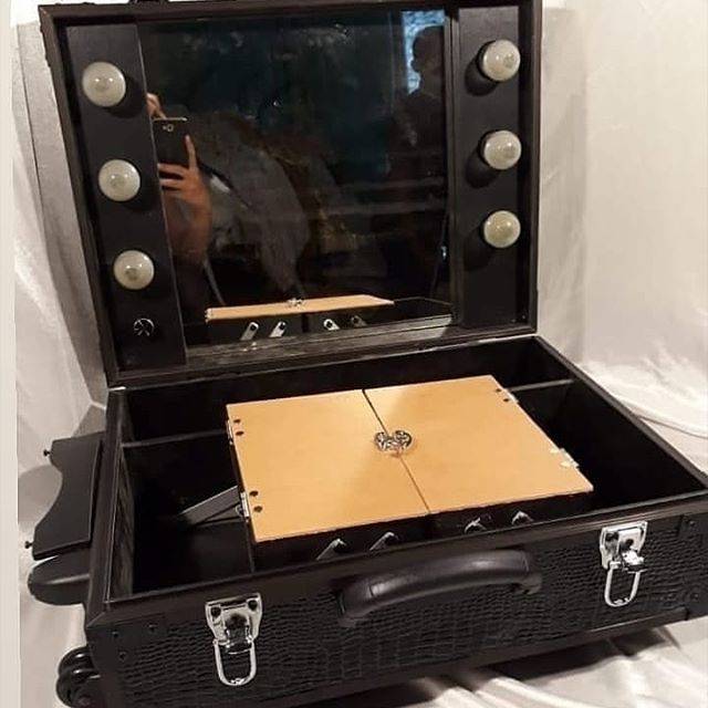 Prelovw beauty case lampu / beautycase / kotak make up /box make up