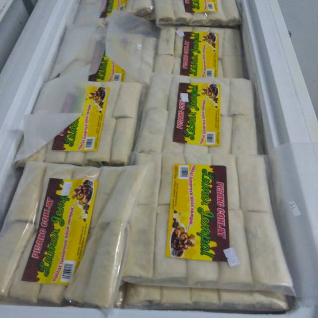 

Piscok pisang coklat