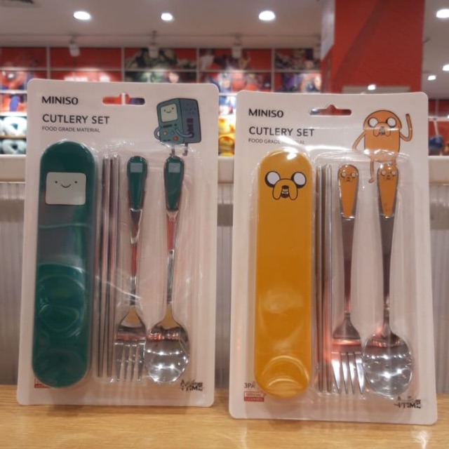MINISO X ADVENTURE TIME 2wrn. Adventure time cutlery set (1pack 3pcs). Sendok makan set + box