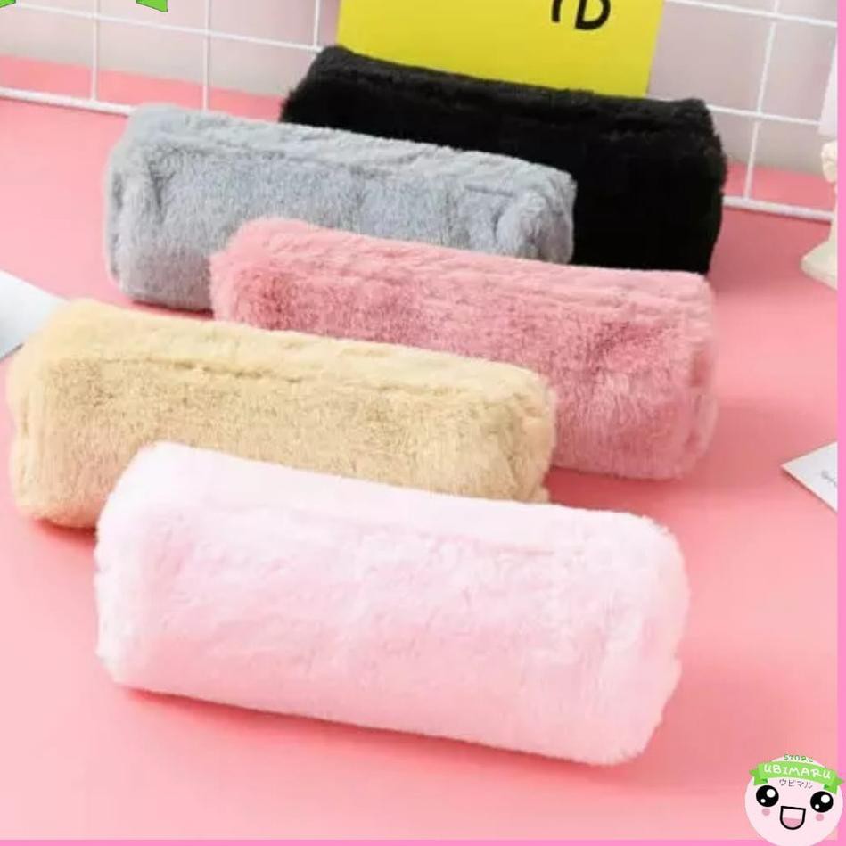 

Terkini!! ⌆ [UBIMARU]SOFT PLUSH CASE - TEMPAT PENSIL BULU LEMBUT く Terkini!!
