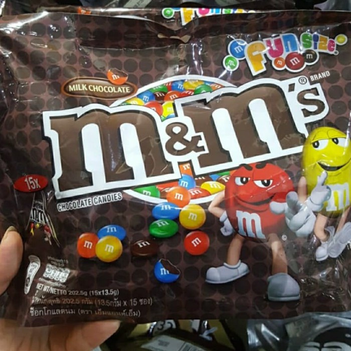 

M&M MnM Milk Chocolate fun size isi 15 bungkus