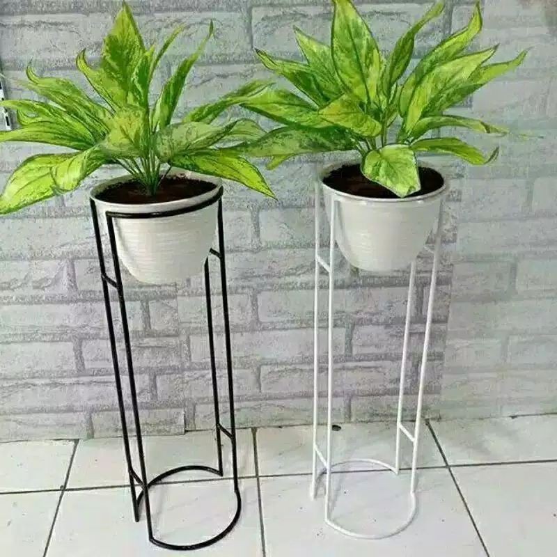 Rak Bunga Besi Rak Tanaman  Minimalis  Rak pot bunga Standing Pot Ruang Tamu