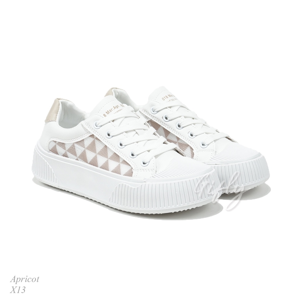 GIFLY GoHyun Sneakers Sepatu Wanita Motif Catur Shoes X13-2