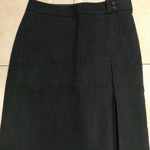 Ori rok bawahan wanita merk G2000 ukuran 34 (small)