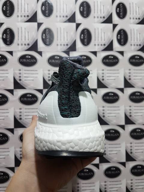 Adidas Ultra Boost 4.0 &quot;Grey Four/Hi-Res Green&quot;