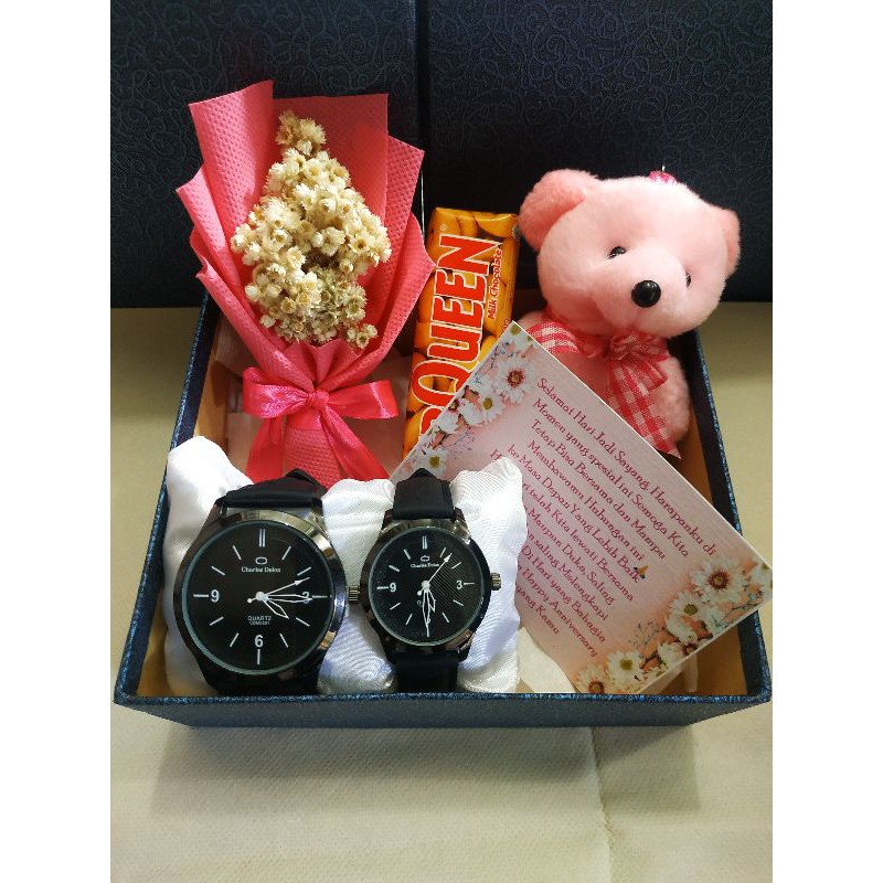 KADO HAMPERS UNNIVERSARRY UNTUK CEWEK COWOK , KADO ULANG TAHUN , HAMPERS , GIFT BOX , WISUDA