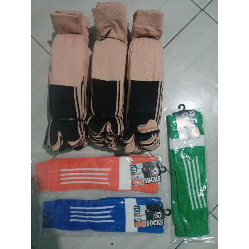 kaos kaki jempol muslim 1lusin dan kaos kaki bola 1lusin total 2lusin