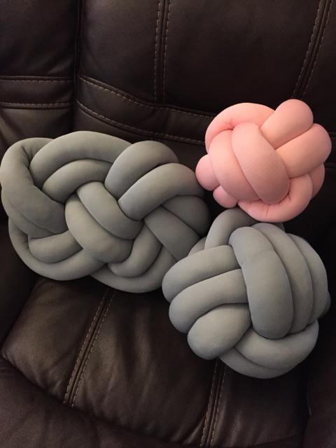 Bantal Knot Pillow Bulat Besar Simpul 3