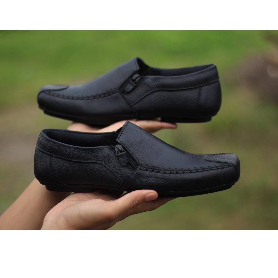Sepatu Kulit Pria Casual Original Slip On Sepatu Kerja Pria Formal Pantofel Anti Slip Tanpa Tali Ori