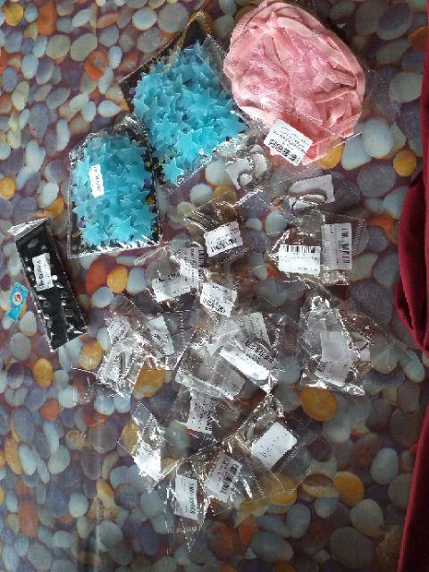 100pcs Stiker Dinding Glow In The Dark Bentuk Bintang