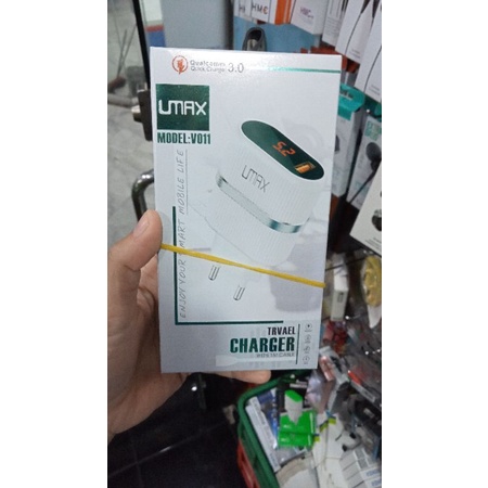 CHARGER UMAX V011