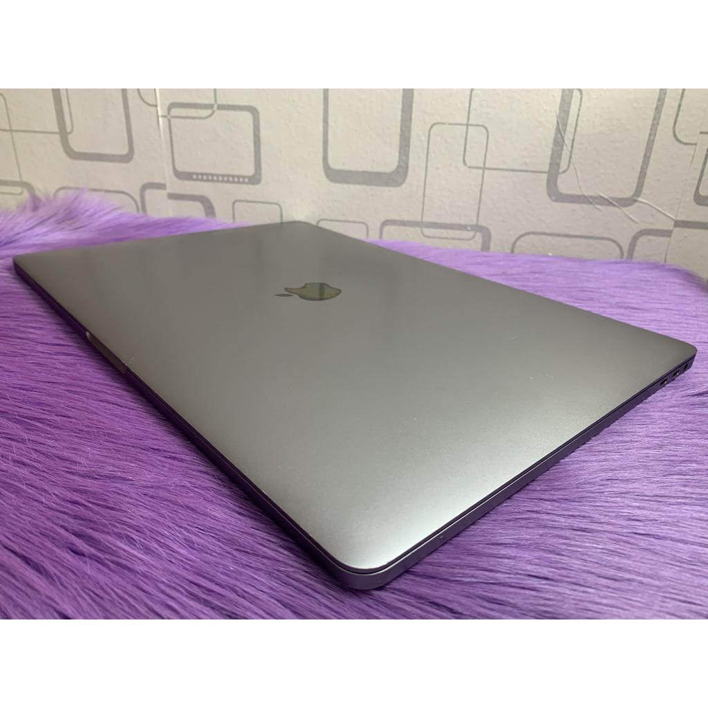 MacBook Pro Retina 2016 i7 15in 16GB 256GB Dual VGA Touchbar