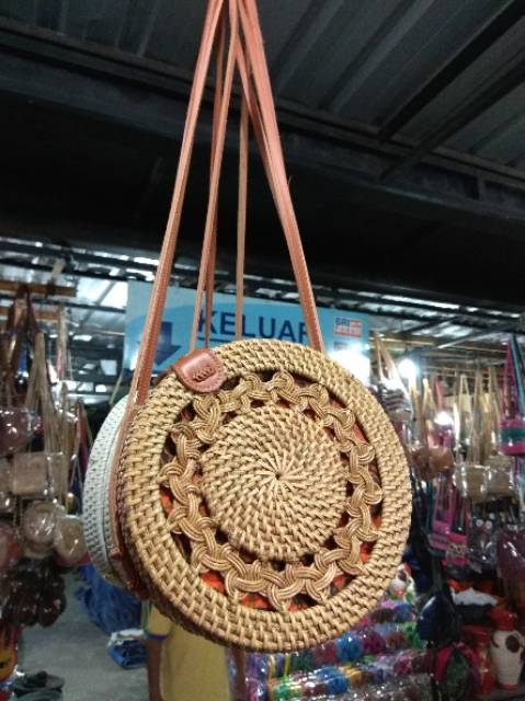 TAS SELEMPANG ROTAN BUNDAR VARIASI LUBANG 20x20x7 cm - SLING BAG WANITA - AKSESORIS FASHION MURAH