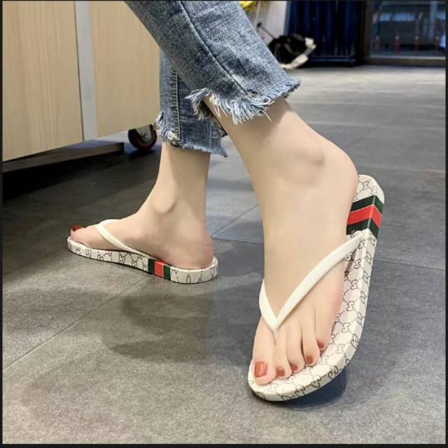 ( COD ) Sandal Wanita Gucci Jepit Best Seller