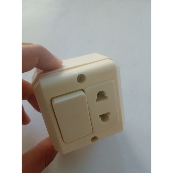 cetekan lampu on off/ on off lampu / saklar listrik