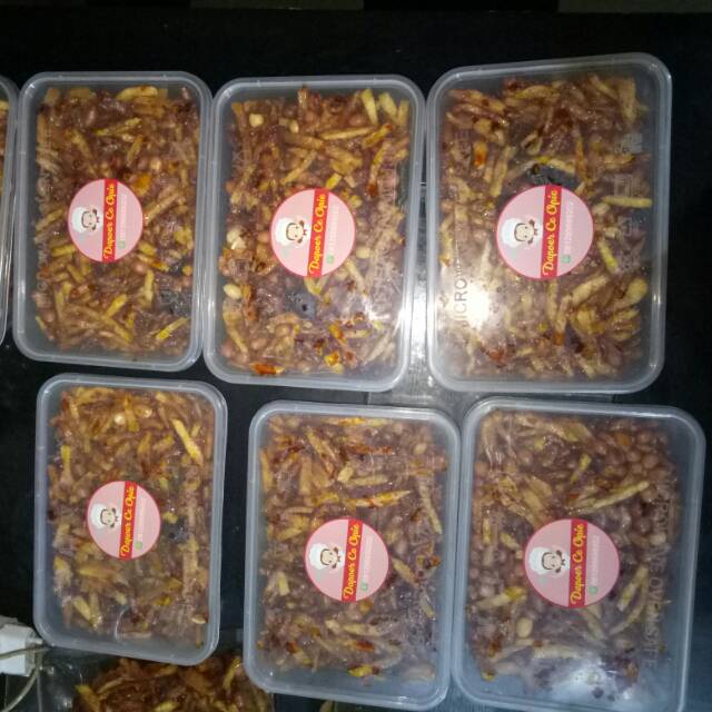 

Kentang kacang balado