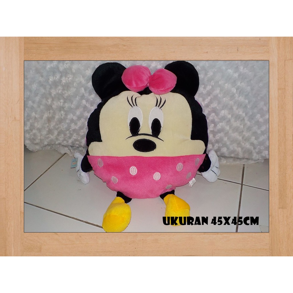 BANTAL BULAT KARAKTER MINNIE