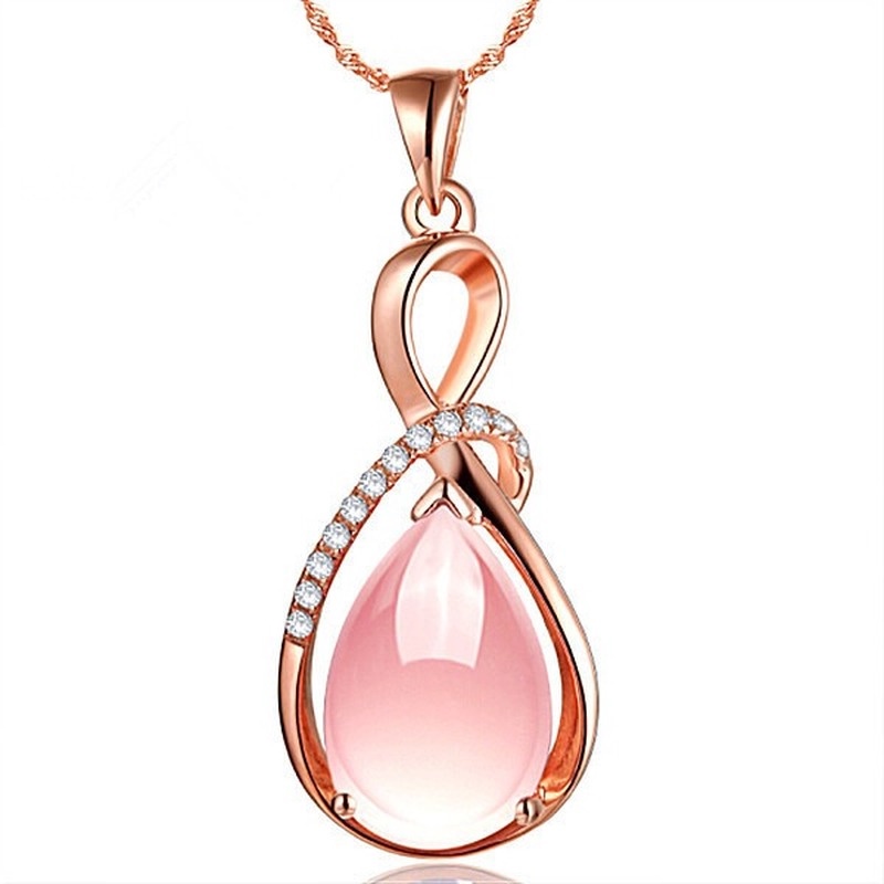 [Ready Stock]Fashion Inlaid Rose Quartz Pendant Rose Gold Plated Necklace