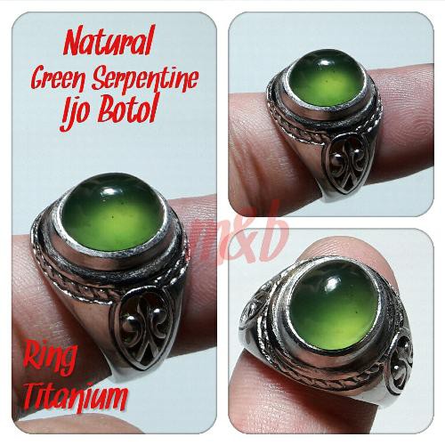 NATURAL EXOTIC GREEN SERPENTINE IJO BOTOL ACEH. KUALITAS SUPER. SIZE KANTORAN...