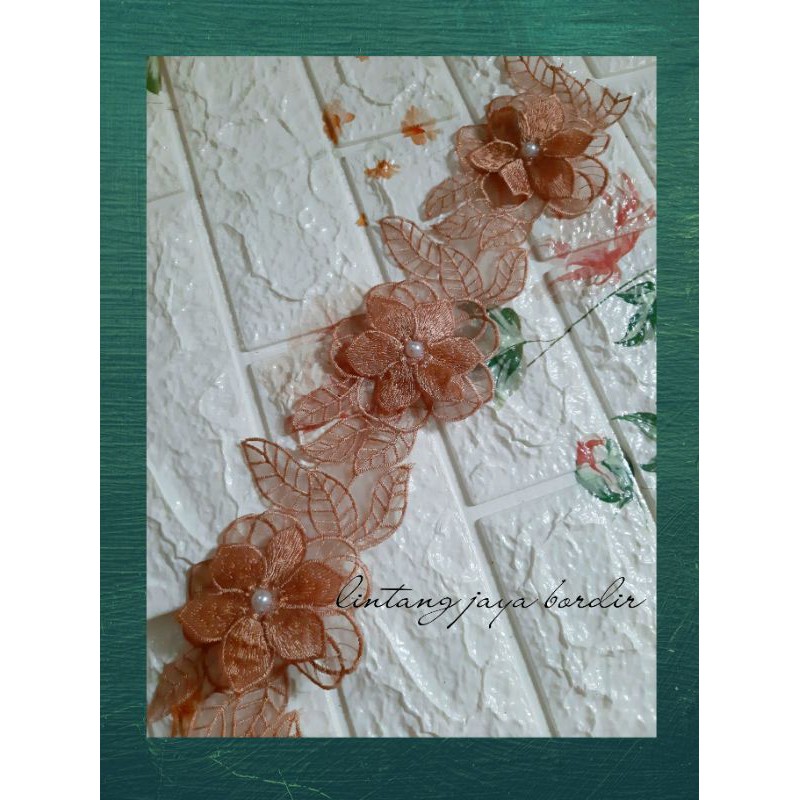renda bordir meteran bunga mutiara