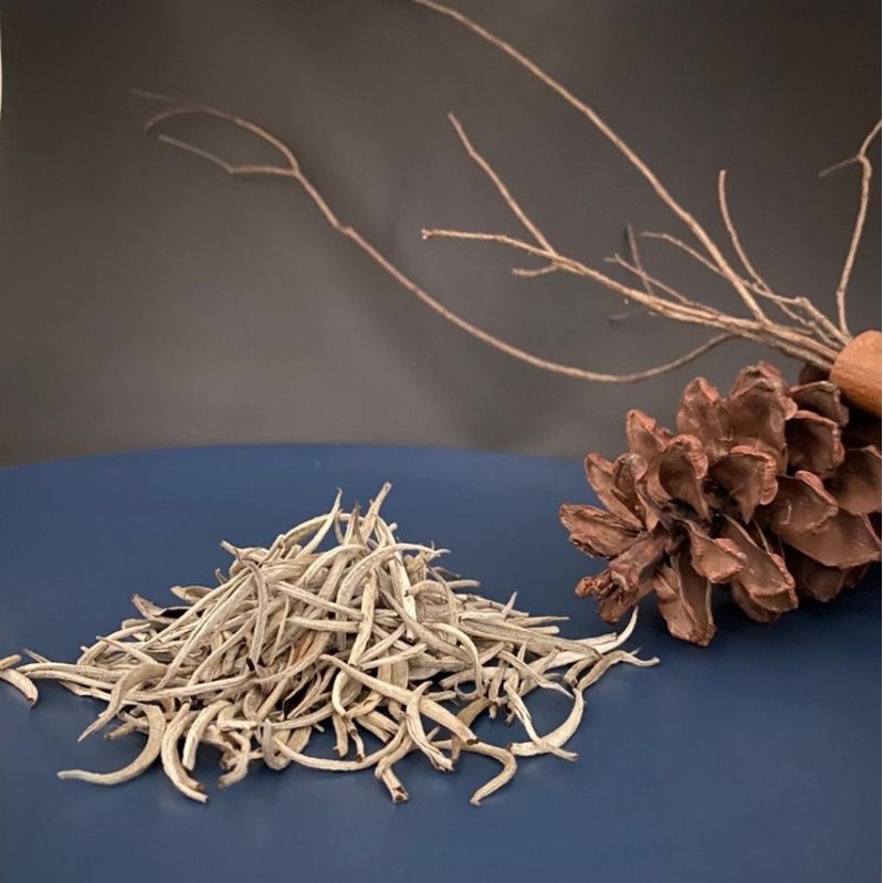 

WHITE TEA PREMIUM / TEH DIET (100gr) Silver Needle Teh Putih asli