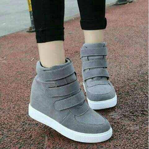  Sepatu  Boots Sepatuwanita SEPATU  BOOTS KOREAN  VALERY ABU 