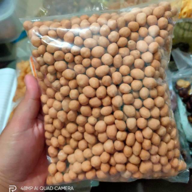 

Kacang Atom