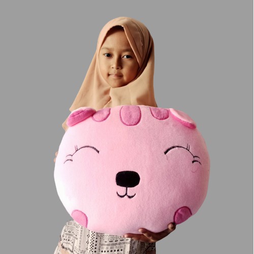 boneka bantal kepala karakter kucing cantik