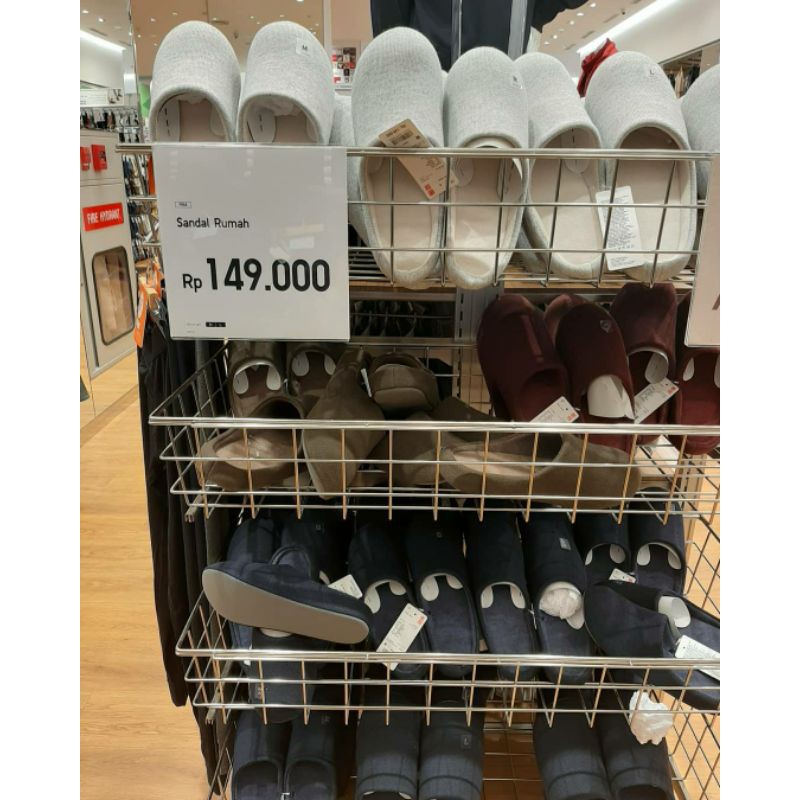 uniqlo sandal rumah
