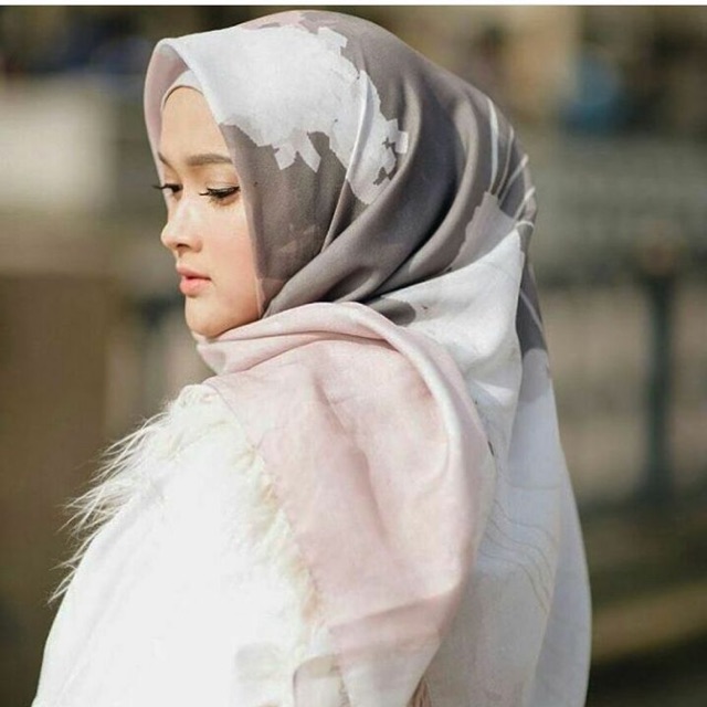 Kamiidea x puterihasanahkarunia Tevazu Scarf Pink Preloved