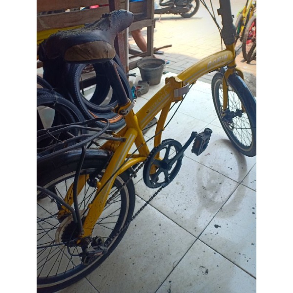 SEPEDA LIPAT SECOND GORIN