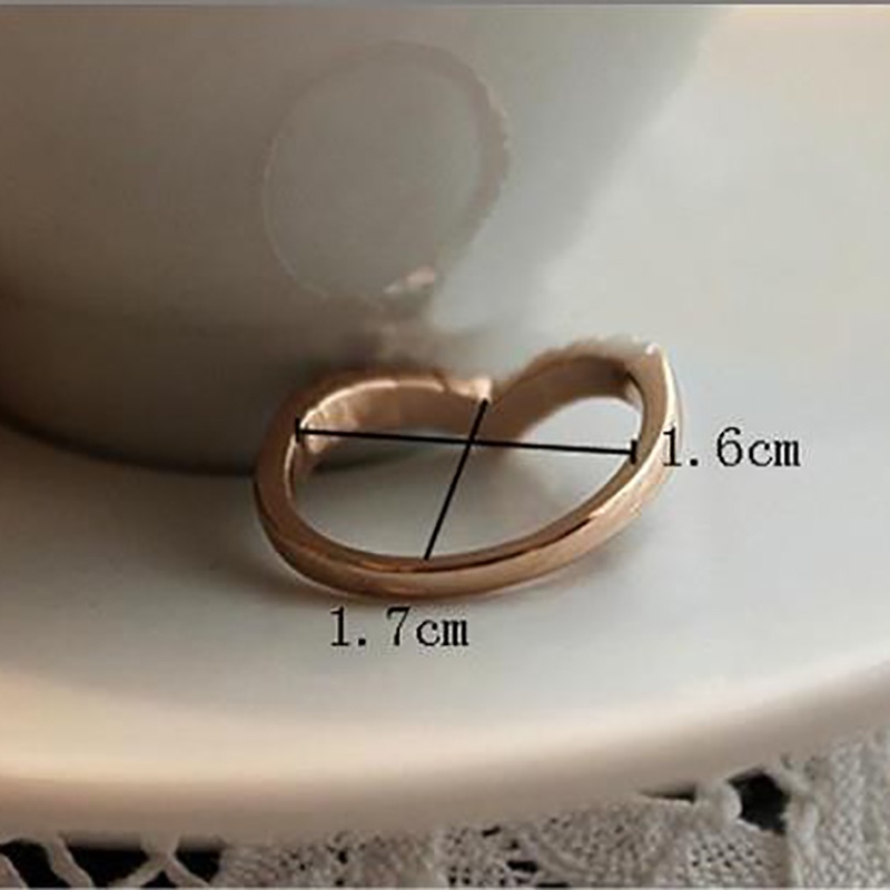 Perhiasan Korea Bentuk V Unik Desain Berlian Sederhana Cincin Aksesoris Wanita Hadiah