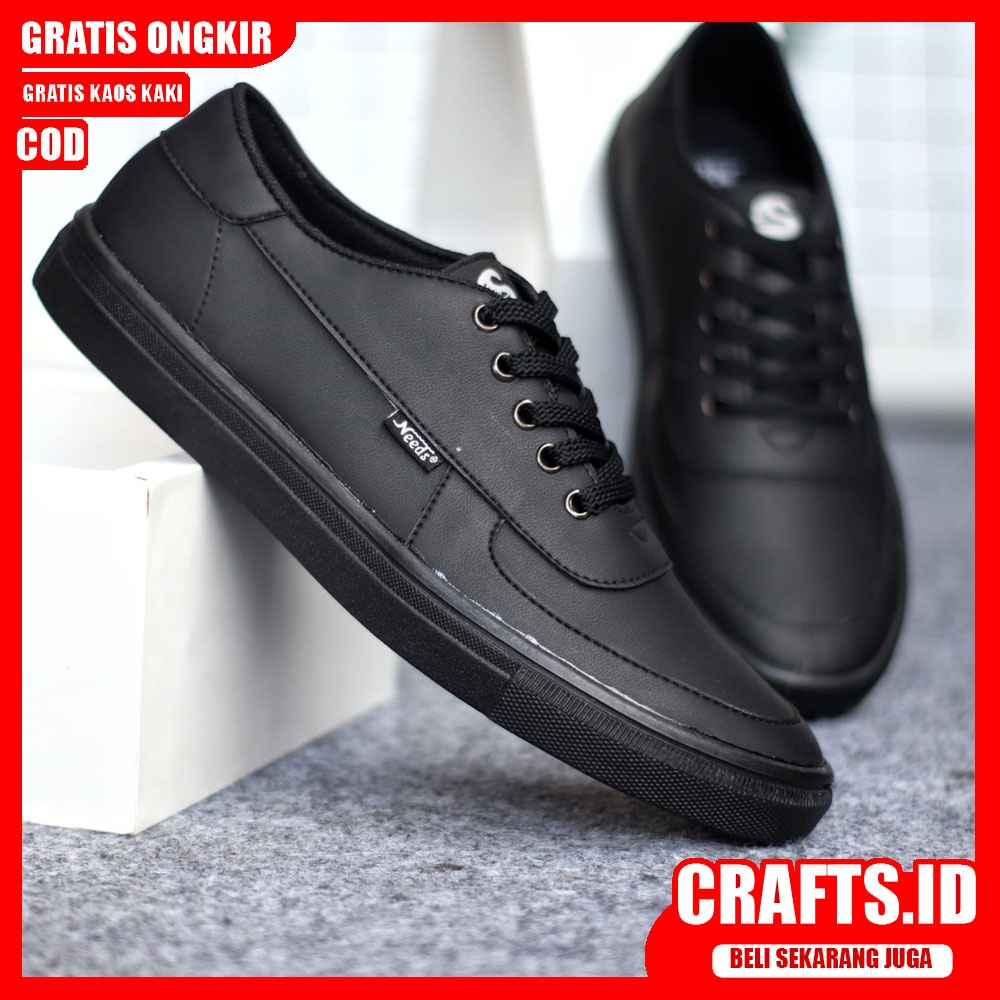 CRAFTS X NEEDS Sepatu Sneaker Pria Kulit Syntetic Original Sepatu Pria Casual Kerja Kuliah Kondangan Sepatu Kasual Sneakers Cassual Cowok Hitam Santai Sepatu Sekolah Keren Nyaman