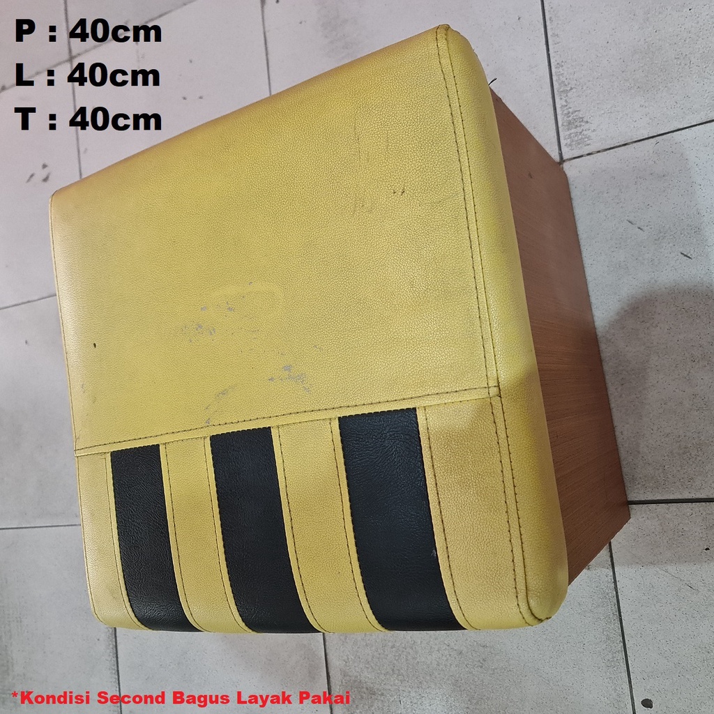 Kursi Kayu Kotak Persegi Busa Model Piano 40cm