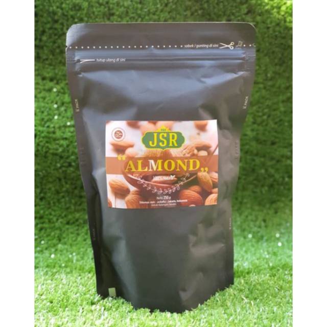 

Almond Panggang 250 gr