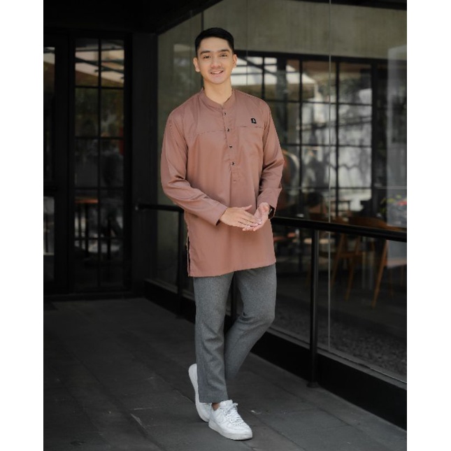 ALANZA kurta mikbad lengan panjang baju muslim pria koko pakistan lengan panjang warna coklat kode KMA 5249
