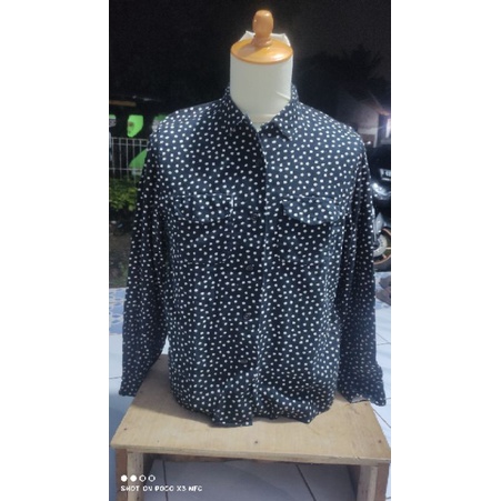 Kemeja UNIQLO Second Original / Kemeja UNIQLO Cewek Second Original