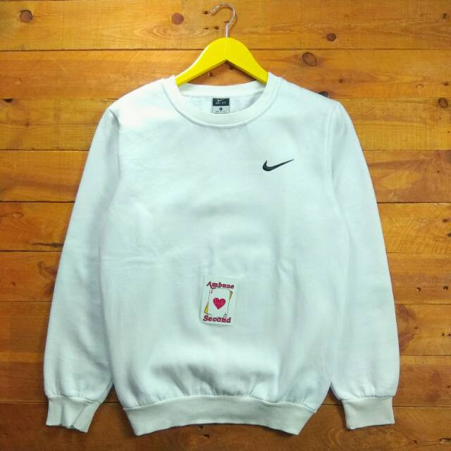 nike logo crewneck