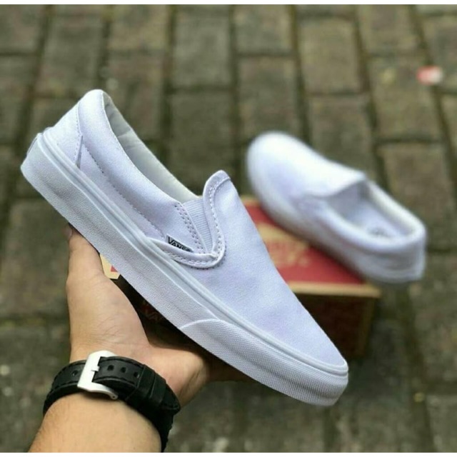 Vans slip on wanita