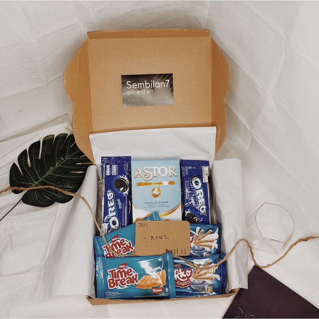 

Hampers Snack - PROMO / Gift box / Birthday Box - Bisa custom (Paket Biru Box)