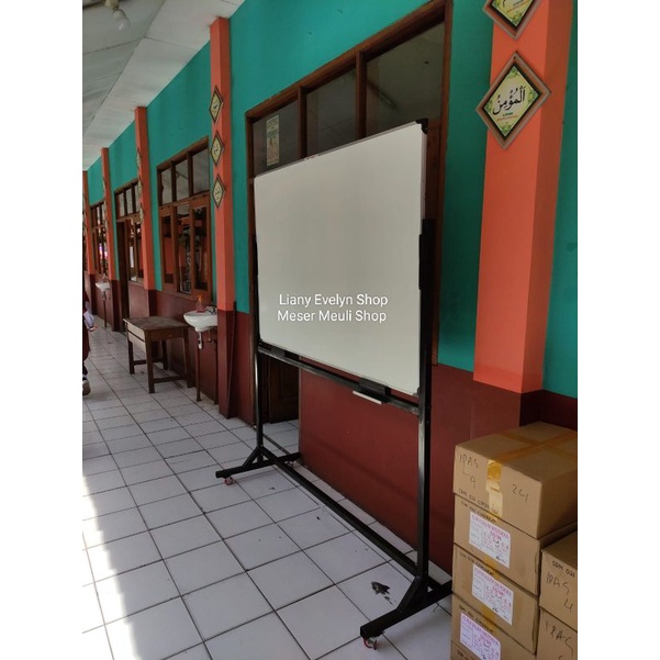 

Whiteboard Jumbo Dapat Costum Berbagai Ukuran