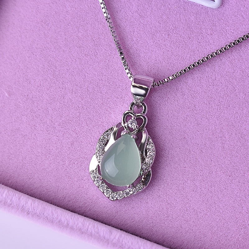 [Ready Stock]Fashion Inlaid Water Drop Pear-Shaped Emerald Pendant Plated S925 Silver Necklace