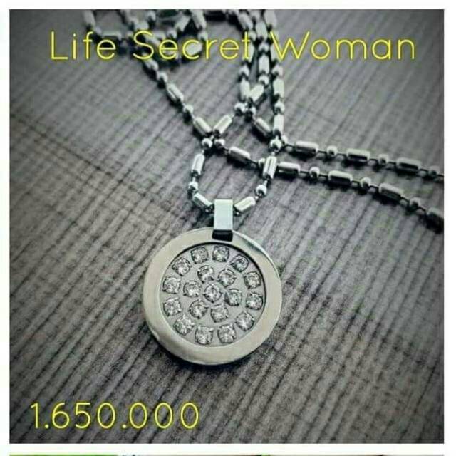 Kalung pandant lsw 100 %original MCI